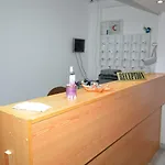 Hotel & 2*